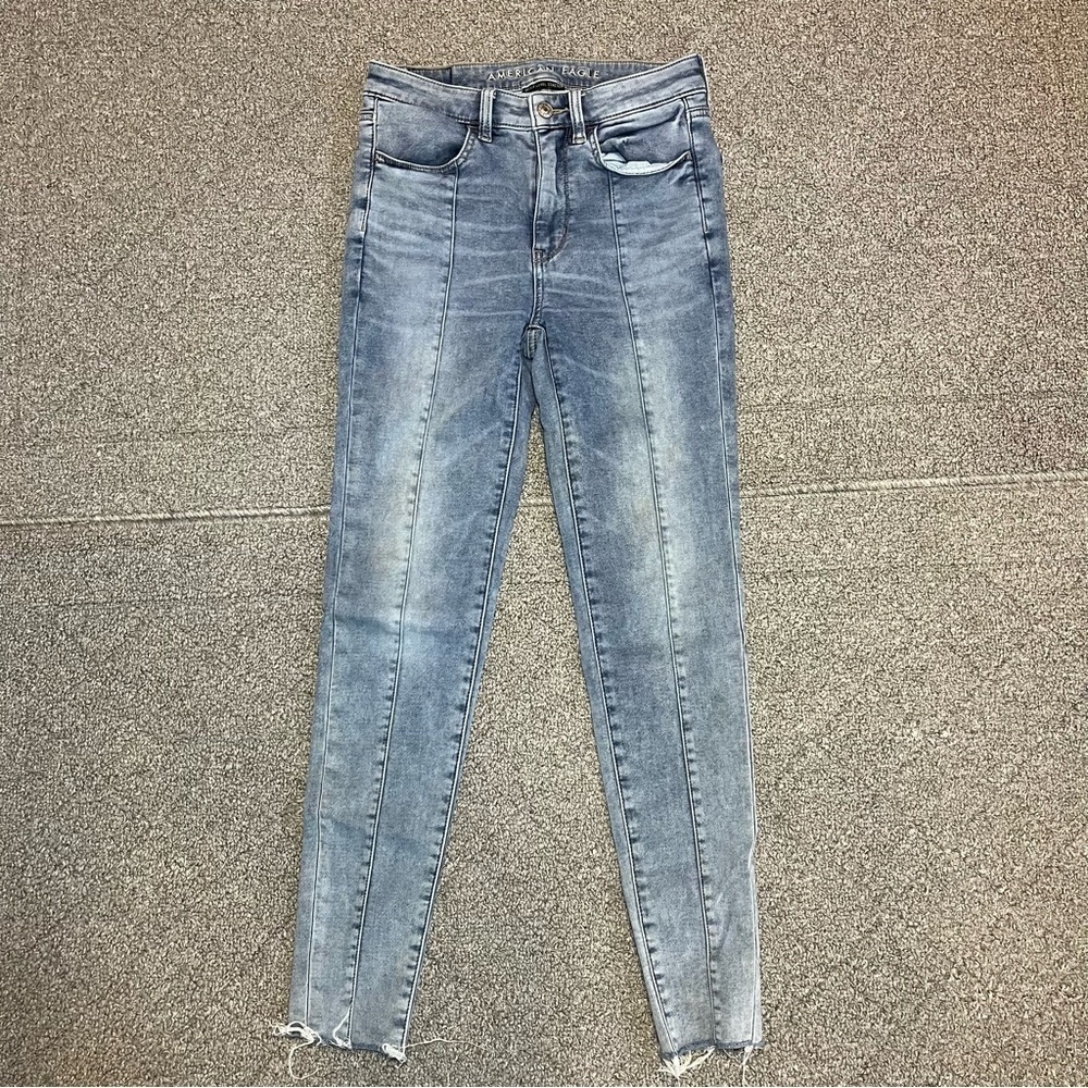 American Eagle Super Hi Rise Jeggings Womens 2 Stretch Light Wash Frayed Hem